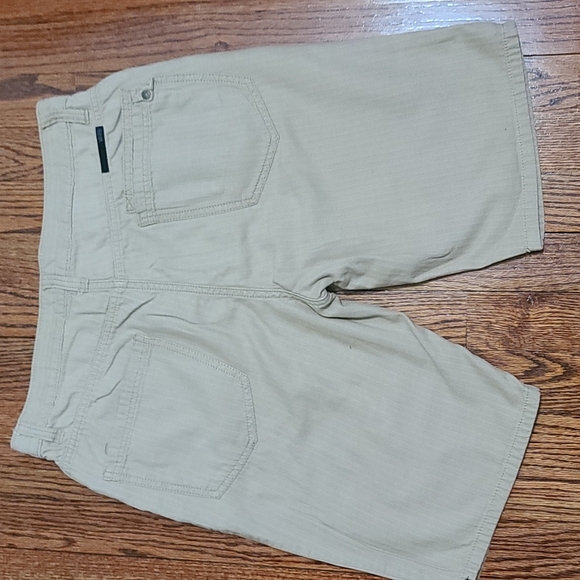 Vans shorts - Picture 6 of 7